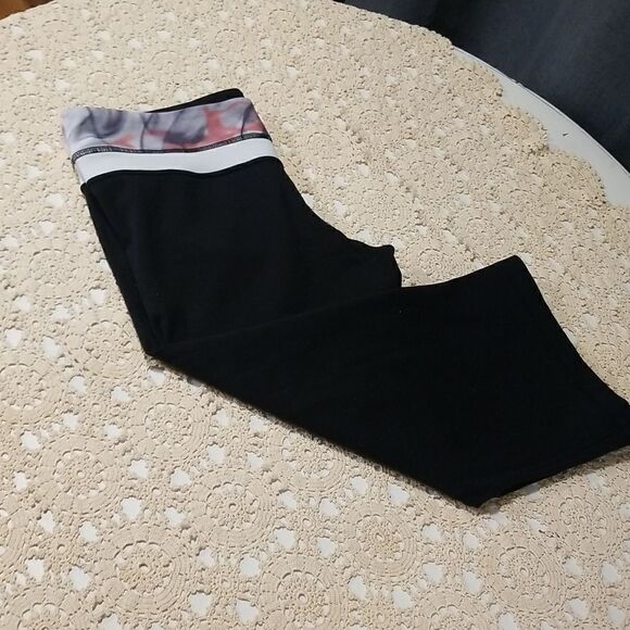 Lulu lemon well worn  leggins size 10 - Picture 1 of 16